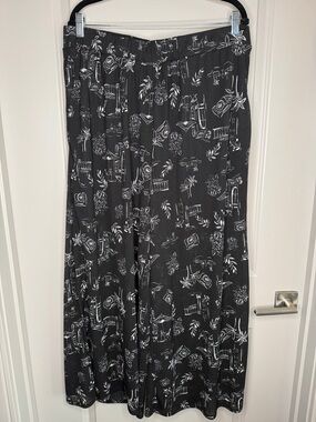 torrid Black Floral Pleated Palazzo Pants